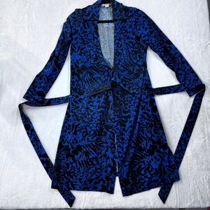 DIANE VON FURSTENBERG V-Neck Wrap Blue with Leave Print Beautiful Spring Summer